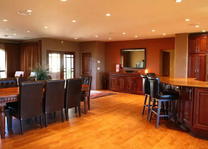 Magical, Private, High-end, Mountain-top Estate Holiday home Tucson