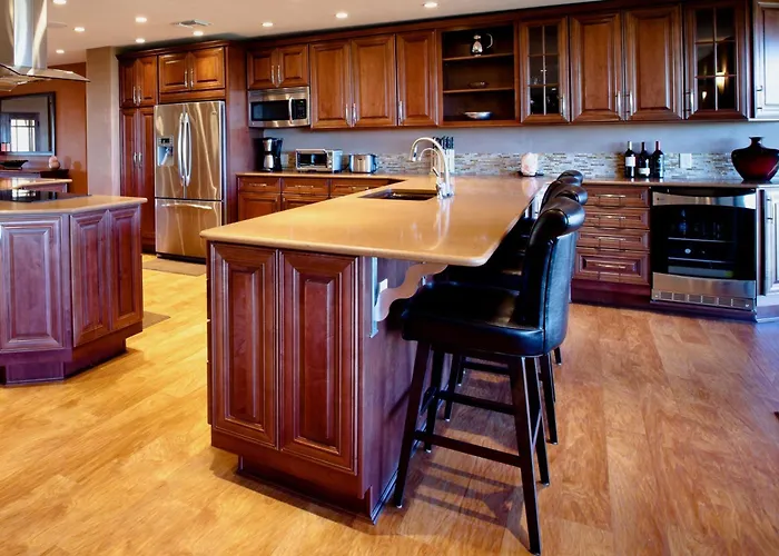 Magical, Private, High-end, Mountain-top Estate Holiday home *