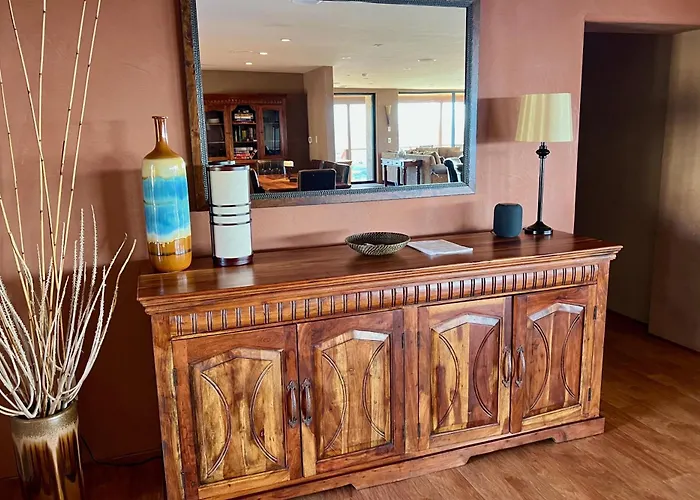 Magical, Private, High-end, Mountain-top Estate Holiday home