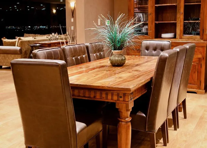 Magical, Private, High-end, Mountain-top Estate Holiday home
